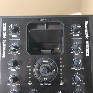 Numark Mixdeck